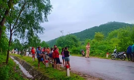 Phát hiện thi thể đàn ông phân hủy bên quốc lộ 48D