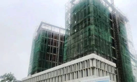 Rơi thang công trình, 11 người thương vong ở Nghệ An