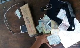 Tang vật vụ án. Ảnh Khánh Linh