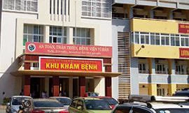 Bố bệnh nhi khai đánh bác sĩ vì nghi khám bệnh thờ ơ