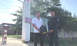 Chiến sỹ CSCĐ trả lại hơn 300 triệu đồng cho người đánh mất