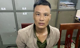 Cựu giáo viên bị bắt giữ khi mang ma túy về nhà sử dụng