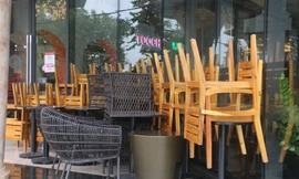 Nghệ An: Bất chấp ‘lệnh cấm’, nhiều quán cà phê mở cửa đón khách