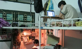 : Một góc phòng trọ KTX Mễ Trì (182 Lương Thế Vinh, quận Thanh Xuân). Ảnh: Lạc Trung