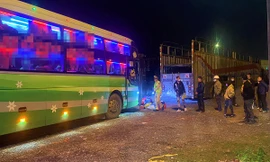 'Nhồi' thêm khách, chủ xe và tài xế bị phạt hơn 30 triệu đồng