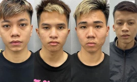 Khởi tố nhóm thanh niên vác kiếm đuổi đánh, đập phá xe của 'quái xế'