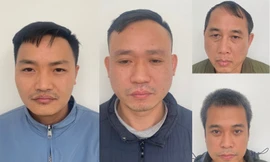 Cán bộ một trung tâm đăng kiểm ở Hà Nội nhận hối lộ gần 1,5 tỷ đồng