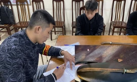 Chờ ngày hầu toà vì gây rối trật tự, thiếu niên tiếp tục mang kiếm ‘diễu phố’
