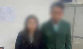 Công an cùng người dân khuyên can cô gái định nhảy cầu Đông Trù