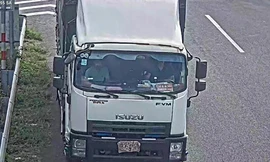 Xử lý tài xế xe tải dùng giẻ che biển số để đi lùi trên cao tốc