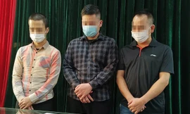 Thủ đoạn gây sức ép với chủ tịch phường, đội trưởng trật tự xây dựng của nhóm 'đếm tầng'