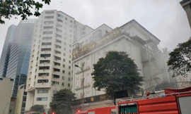 Hà Nội: Cháy quán karaoke đang bị đình chỉ hoạt động 