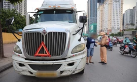 Hà Nội ra quân kiểm soát xe khách, container: Nghiêm cấm bỏ qua vi phạm, chuyển lỗi nặng thành nhẹ