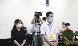 Tuyên án hai cựu giảng viên làm lộ đề thi môn Sinh học kỳ thi THPT năm 2021