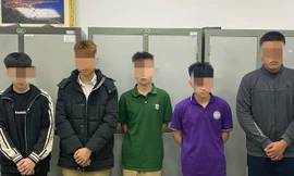 Bắt giữ nhóm thanh thiếu niên cầm ‘phóng lợn’ diễu phố