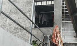 'Thi thoảng vẫn nhìn thấy nhau, nay người ta đã mất, quần áo còn phơi ngoài ban công...'