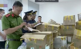 Giám đốc công ty chuyển phát đánh tráo hàng hóa đắt tiền 'quá cảnh' Nội Bài