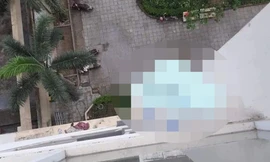 Bé gái 4 tuổi rơi từ tầng 12 chung cư xuống đất