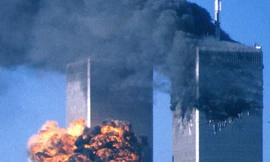 Vụ tấn công ngày 11/9/2001 vào tòa tháp đôi của Trung tâm Thương mại Thế giới ở New York.