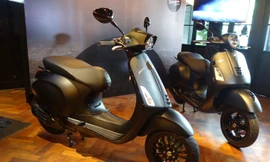 Vespa bản đen mờ có giá bán từ 100 triệu đồng tại Malaysia
