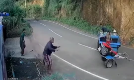 Máy kéo chở người mất lái và quay vong giữa dốc đèo