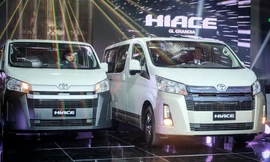 Toyota Hiace 2019 có giá bán từ 706 triệu đồng tại Philippines