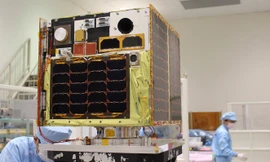 Vệ tinh 'Made by Vietnam' chuẩn bị phóng được lắp ráp như thế nào?