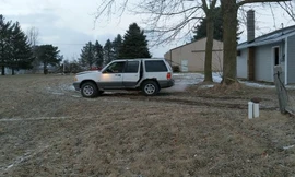 Tách rời đuôi xe SUV 'độc nhất vô nhị'