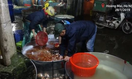 Tiểu thương lỗ trăm triệu vì cá chép xuống giá một nửa