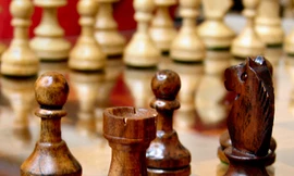 Giết hàng xóm vì cần người chơi cờ dưới âm phủ