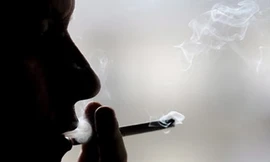 Hút thuốc lá khiến nam giới suy giảm nhận thức
