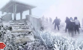 Nhiệt độ đỉnh Mẫu Sơn ngày càng xuống thấp, các tỉnh thành chống chọi với rét hại