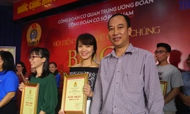 Tiền Phong đoạt giải tại Hội diễn 'Những bài ca đi cùng năm tháng'