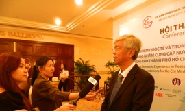 Lãnh đạo TPHCM lý giải nước máy đóng cặn, đến vòi không còn sạch