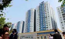 Tòa nhà chung cư nơi xảy ra vụ cháy kinh hoàng sáng 23/3. Ảnh: Zing.vn