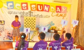 Các em trong giờ học 