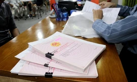 Có địa phương đến 90% người dân phải 'lót tay' khi làm sổ đỏ