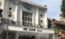 Rạp chiếu phim Mê Linh - một trong những cơ sở nhà đất chuyên dùng tại Hà Nội. Ảnh Trường Phong. 
