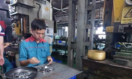 Dự thảo Luật Công nghiệp trọng điểm đề xuất nhiều chính sách hỗ trợ doanh nghiệp. Trong ảnh, một doanh nghiệp cơ khí. 