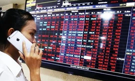 Bộ Tài chính yêu cầu tăng cường giám sát thị trường chứng khoán. Ảnh minh hoạ 