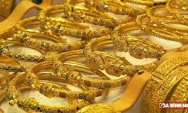 Vàng bất ngờ quay đầu giảm giá ngày “Ông công ông Táo”. ảnh minh hoạ 