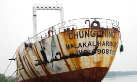 Toà trả hồ sơ vụ buôn lậu tàu nước ngoài rồi 'xẻ thịt' bán sắt vụn