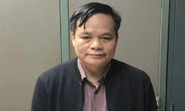 Cựu giám đốc CDC nói 'không nhận đồng nào liên quan Việt Á', nhưng thực tế cầm 5 tỷ tiền 'cảm ơn'