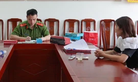 Kịch bản lừa tiền bạn trai ngoại quốc rồi bỏ trốn của cô gái trẻ