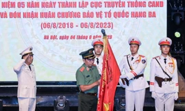 Cục Truyền thông CAND đón nhận Huân chương Bảo vệ Tổ quốc hạng Ba
