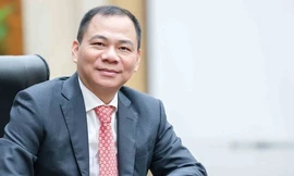 Ông Phạm Nhật Vượng giàu nhất Việt Nam; thông tin bồi thường 30 triệu USD vụ tai nạn trực thăng