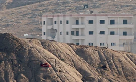 Cờ của IS trên một tòa nhà tại thị trấn Kobani 