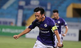 Văn Quyết với cú "hat-trick" đã đưa CLB Hà Nội vào chung kết cúp Quốc gia Bamboo Airways 2020. (ảnh Như Ý)