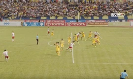 Tình huống trọng tài từ chối bàn thắng của Patrick Cruz ghi vào lưới Thanh Hoá ở phút 62.