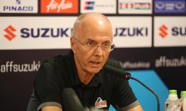 Ông Eriksson đánh giá tuyển Việt Nam là ứng viên cho chức vô địch, đồng thời chúc đội may mắn ở trận chung kết với Malaysia. Ảnh: Như Ý 